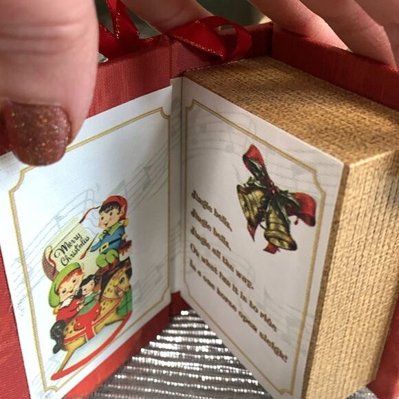 Mr. Christmas Musical Songbook Ornaments Set Of 4 Plays 1 Wind-Up Song - Picture 13 of 17